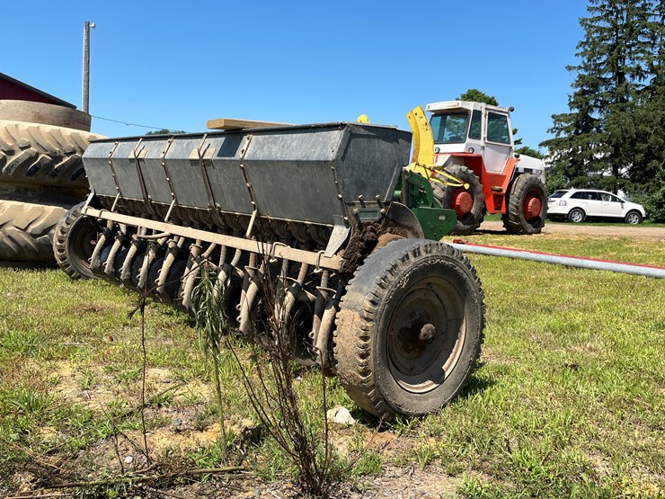 john-deere-10-image-1