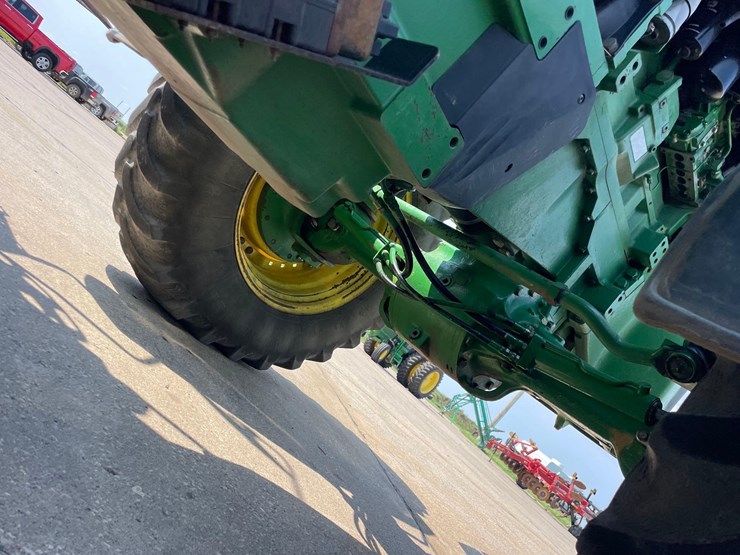 john-deere-8400-image-29