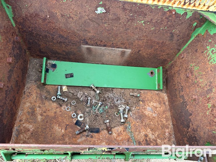 john-deere-large-frame-tractor-rock-box-image-13