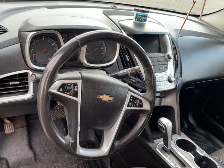 2015-chevrolet-equinox-lt-image-20