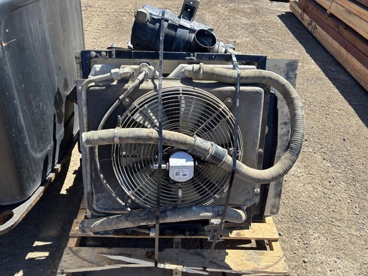2009-caterpillar-246c-image-29