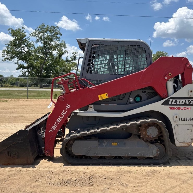 2023 TAKEUCHI TL10V2