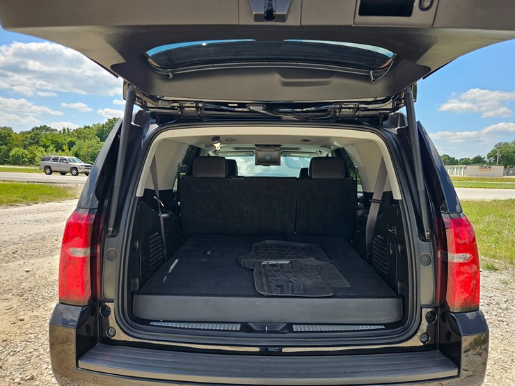 2018-chevrolet-tahoe-image-52