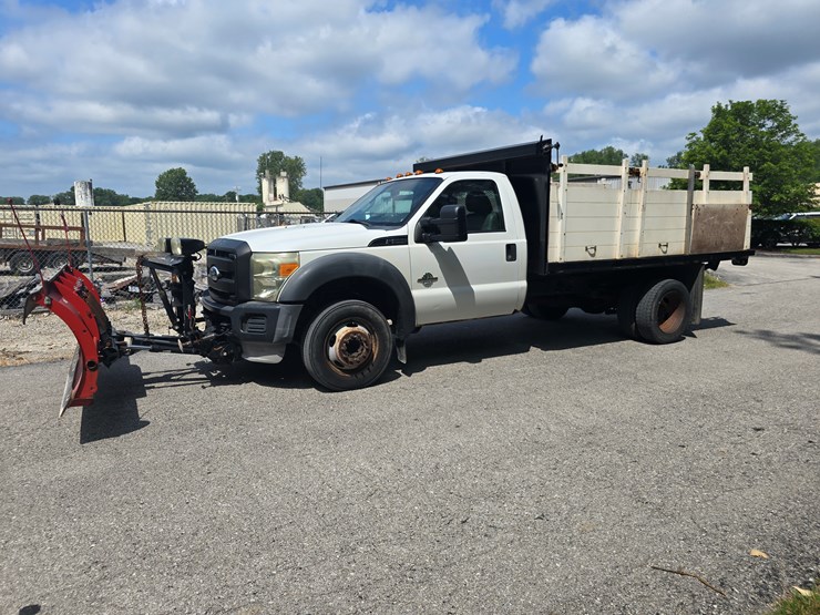 2011-ford-f550-image-6
