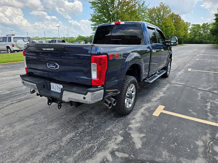2017-ford-f350-image-25