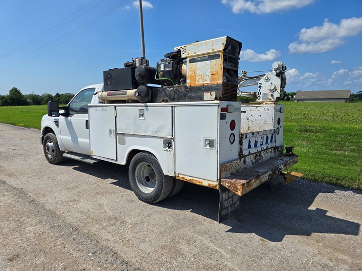 2008-ford-f350-image-17