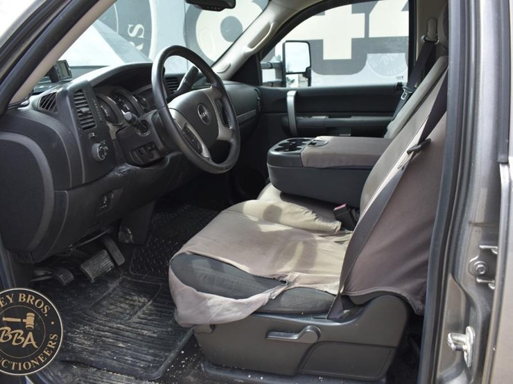 2007-gmc-sierra-2500-image-44