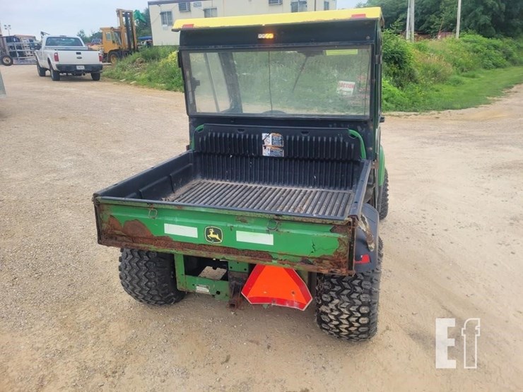 john-deere-gator-image-7