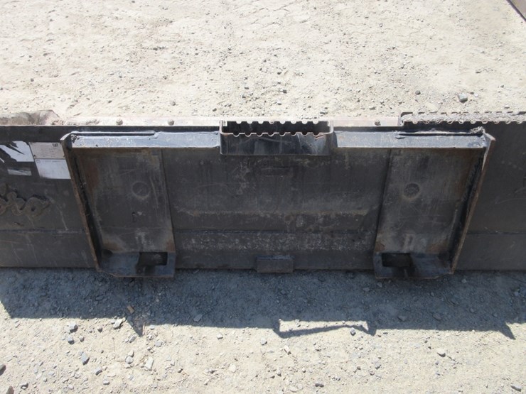 caterpillar-80-image-6