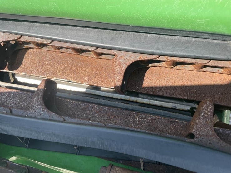 2017-john-deere-608fc-image-13