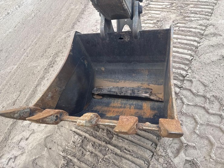 2018-deere-310sl-hl-image-16