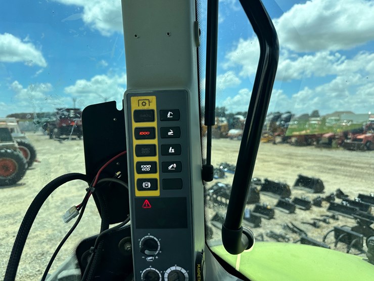 #58-•-2020-claas-920-axion-mfwd-tractor-vpkta4400-inv#:-26400-image-68