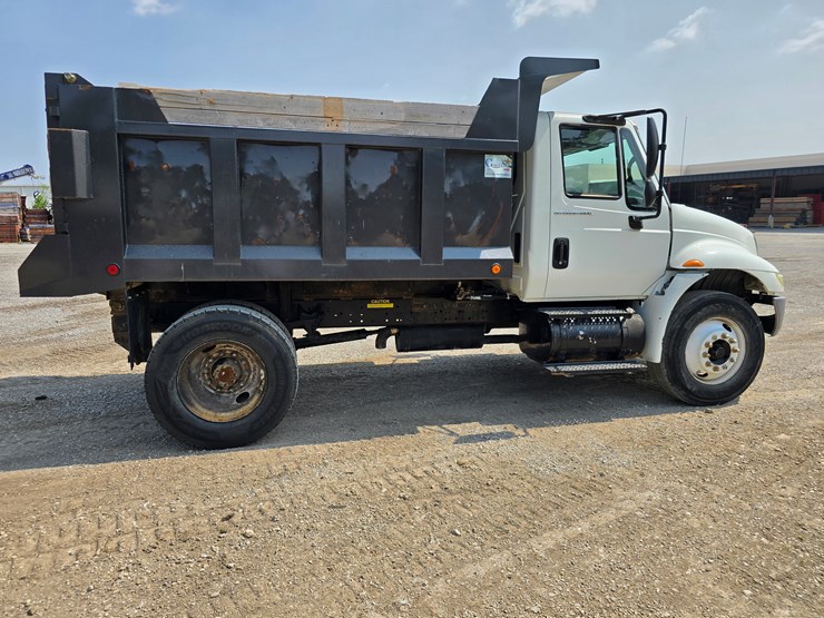 2007-international-durastar-4300-image-35