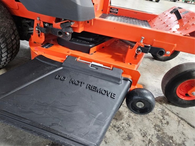 #384-•-kubota-z122rkw-zero-turn-mower-image-10