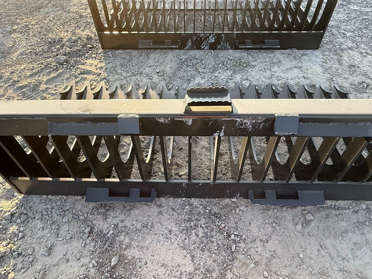 #2086-•-kc-76"-low-side-skeleton-bucket-inv#:-25311-image-5
