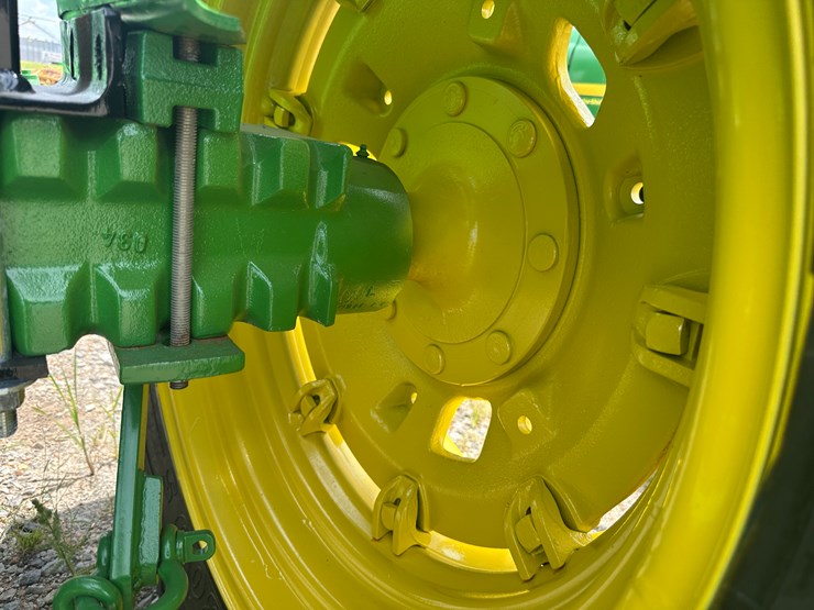 john-deere-2030-image-11
