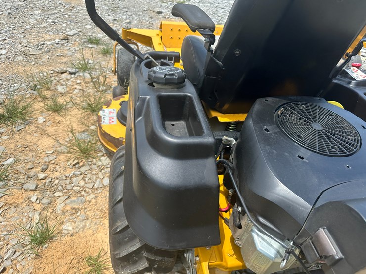 #15-•-hustler-raptor-sd-zero-turn-mower-17020368-inv#:-25450-image-16
