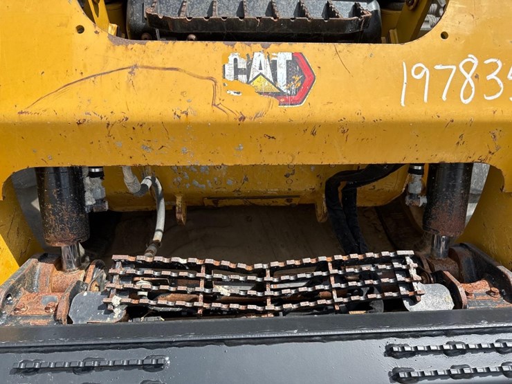 2020-caterpillar-259d3-image-20