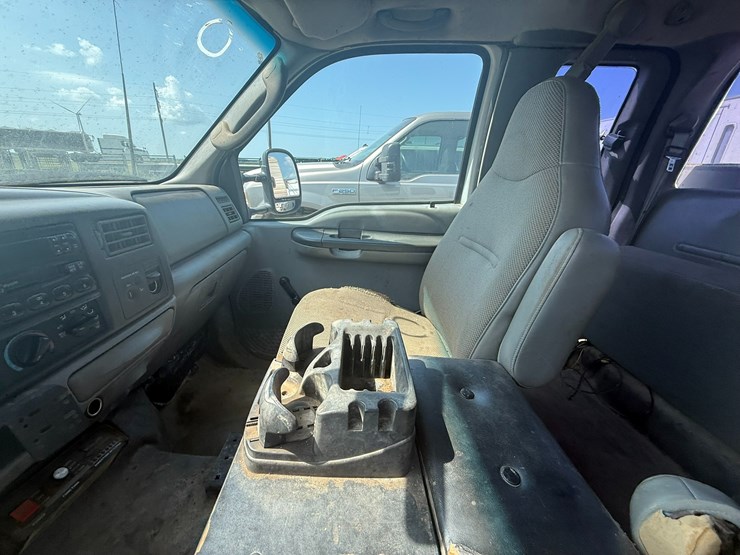 2003-ford-f350-image-55