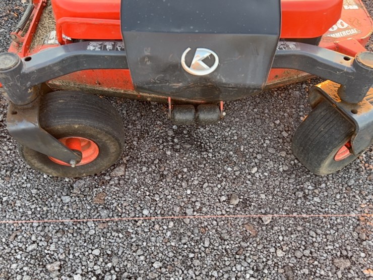 kubota-zd326-image-4