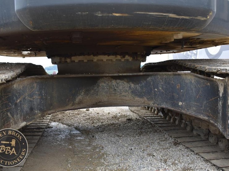 2012-komatsu-pc228us-lc-8-image-67