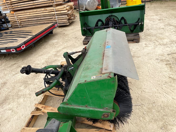 john-deere-60-image-4