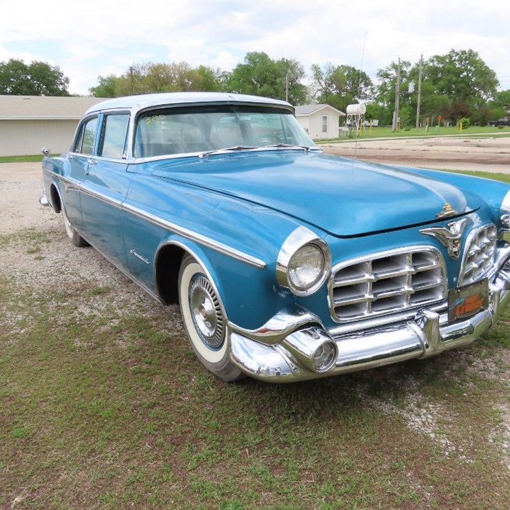 1955 Chrysler Imperial 4dr Sedan