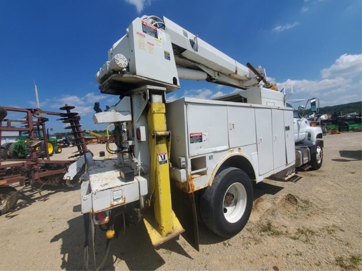 #359-•-1997-gmc-c7500-digger-derricks-truck-image-5