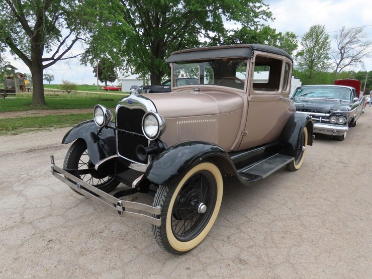 1928-ford-model-a-image-1