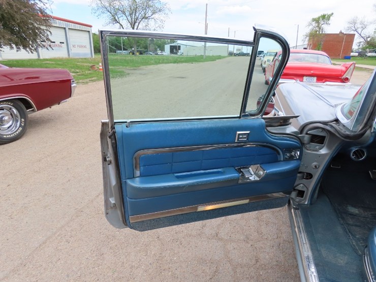 1959-cadillac-fleetwood-4dr-ht-image-22