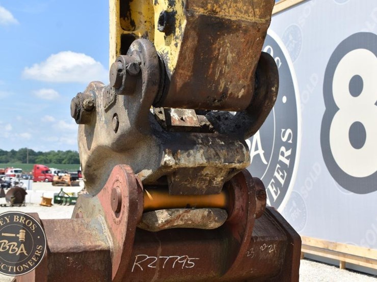 2014-komatsu-pc360-lc-10-image-74