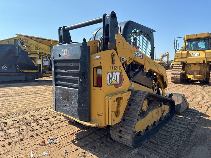 2022-caterpillar-259d3-image-6