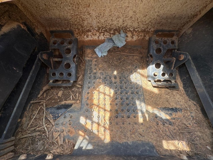 2019-bobcat-t770-image-34