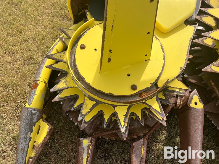 2016-john-deere-770-image-13