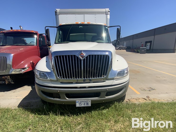 2016-international-durastar-4300-image-2