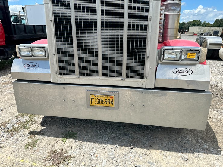 2003-peterbilt-379-image-38