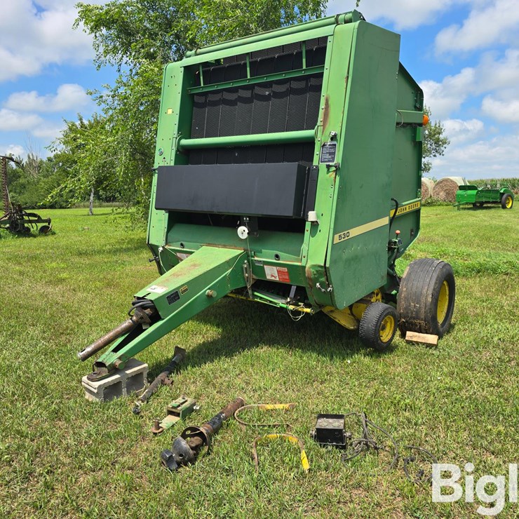 1988 JOHN DEERE 530