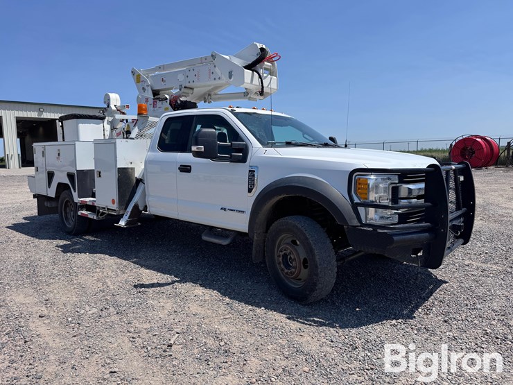 2017-ford-f550-image-3