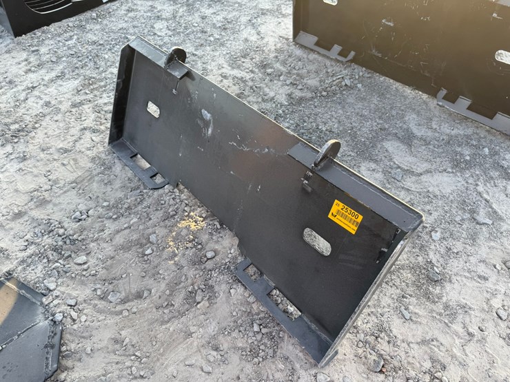 #2080-•-kc-skid-steer-2"-hitch-receiver-inv#:-25300-image-1