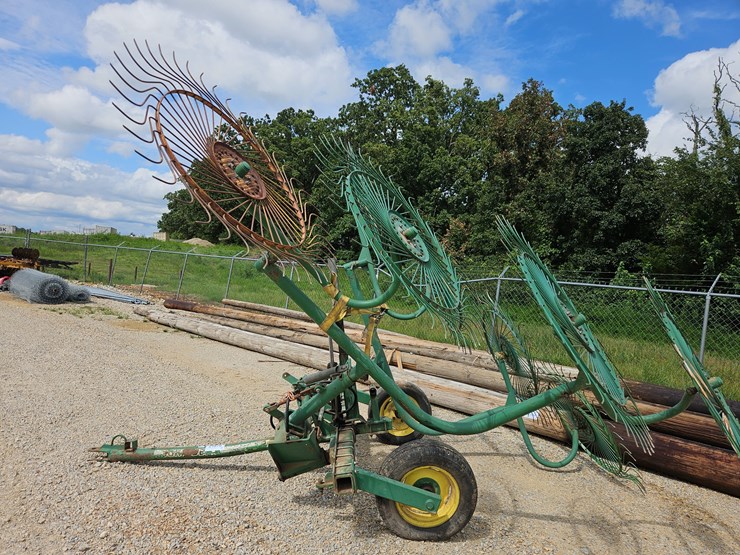 john-deere-702-image-3
