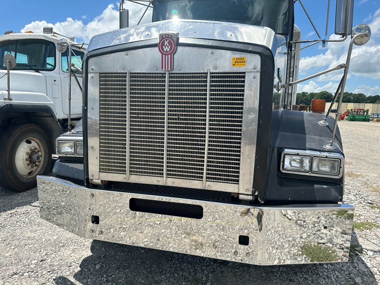 2001-caterpillar-c11-image-40