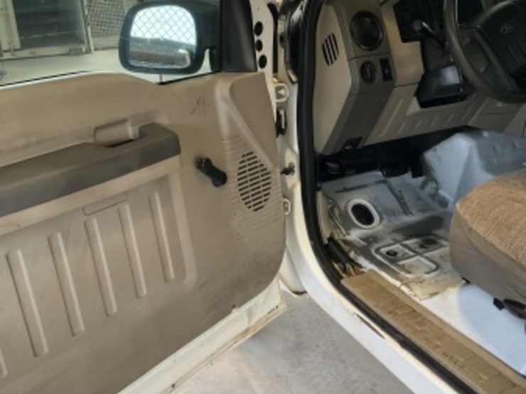 2008-ford-f250-image-21