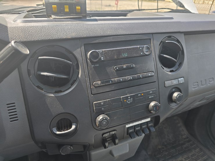 2011-ford-f550-image-80