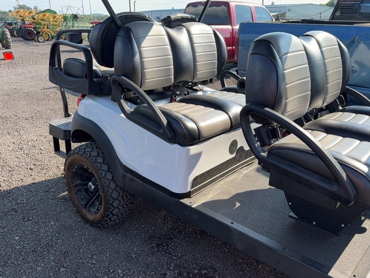 #3099-•-club-car-gas-golf-cart-image-5
