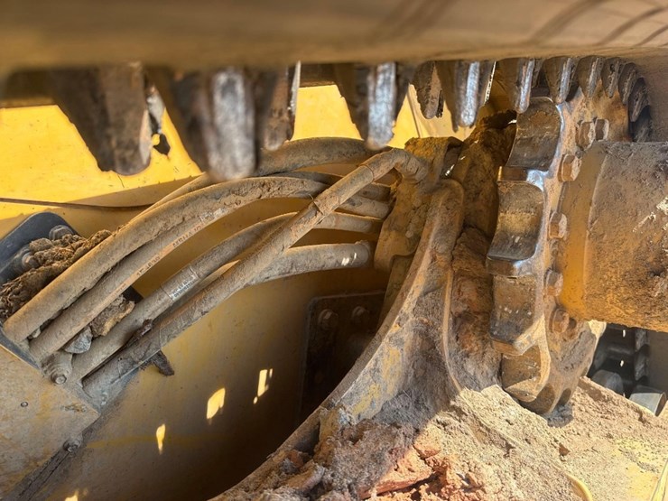 2020-caterpillar-299d3-xe-image-11