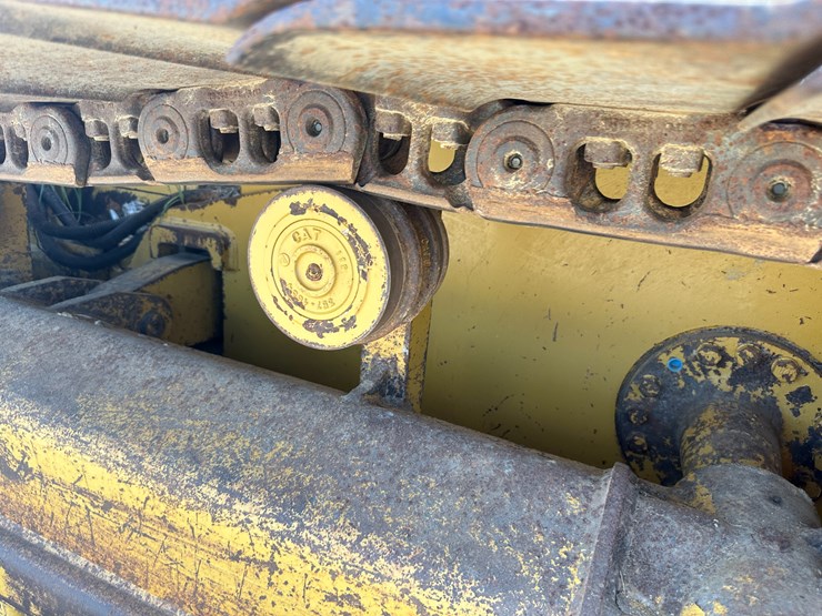 2017-caterpillar-d6k2-lgp-image-6