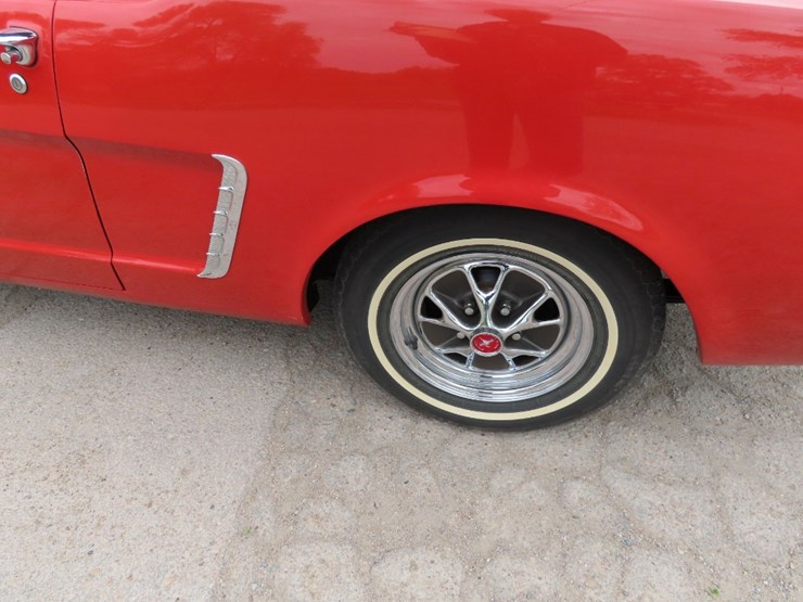 1965-ford-mustang-image-11