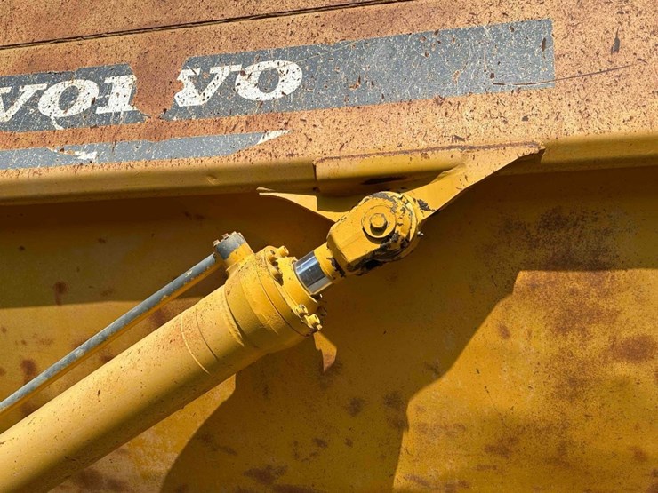 1998-volvo-a40-image-34