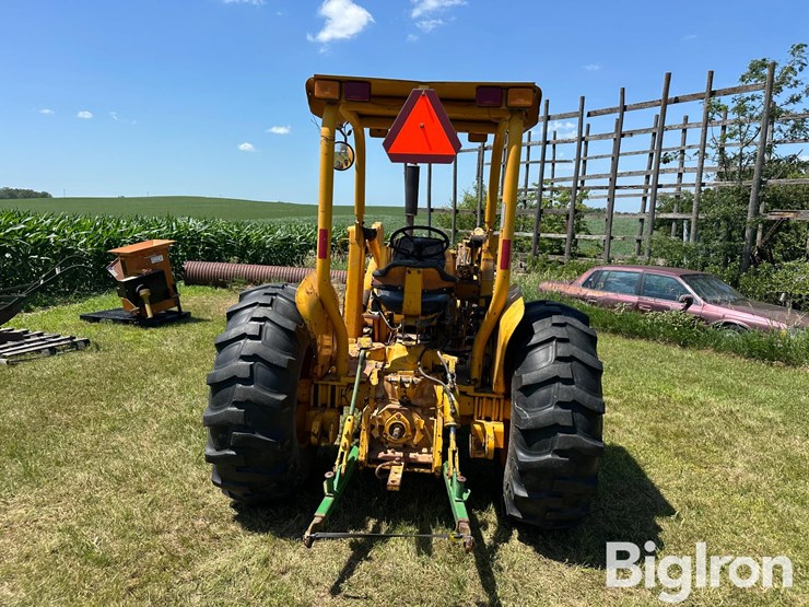1985-john-deere-401d-image-6
