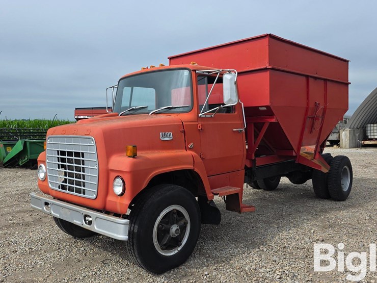 1974-ford-ln7000-image-1
